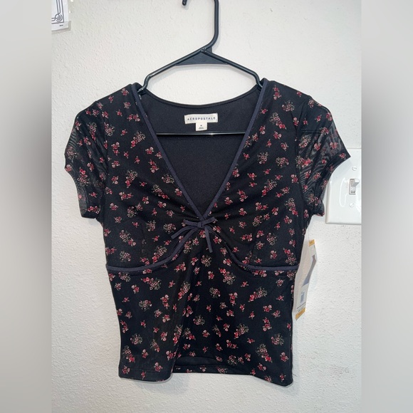 Aeropostale Tops - Aeropostale Floral Mesh V-Neck Crop Top Brand New With Tags